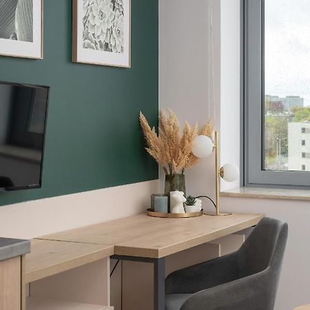 Trendy Studios With Home Office Near Wroclaw Main Station By Noclegi Renters Εξωτερικό φωτογραφία
