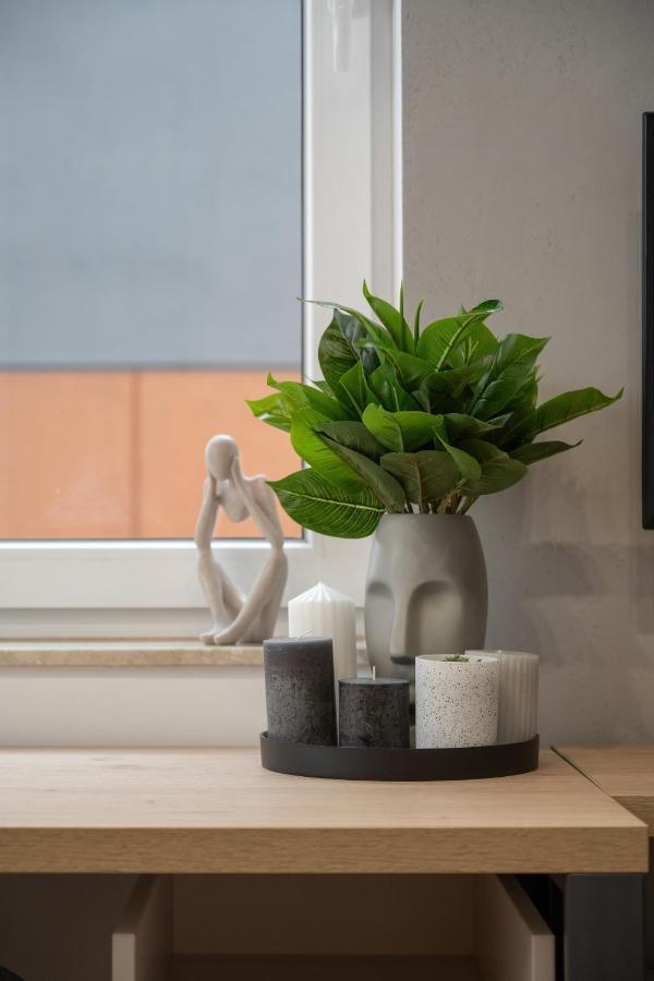 Trendy Studios With Home Office Near Wroclaw Main Station By Noclegi Renters Εξωτερικό φωτογραφία
