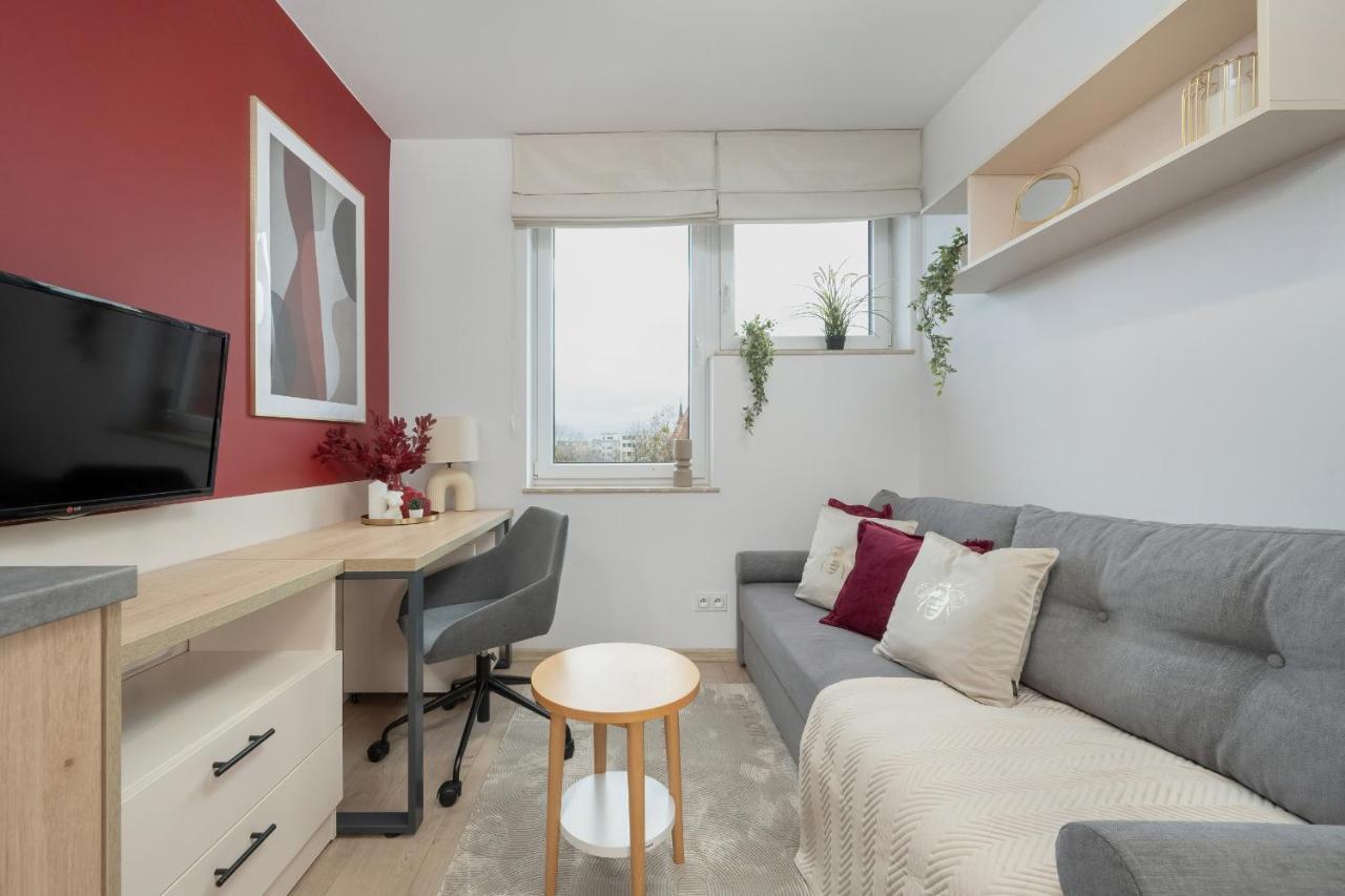 Trendy Studios With Home Office Near Wroclaw Main Station By Noclegi Renters Εξωτερικό φωτογραφία