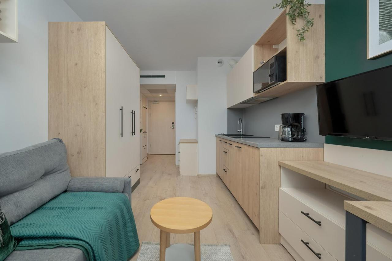 Trendy Studios With Home Office Near Wroclaw Main Station By Noclegi Renters Εξωτερικό φωτογραφία