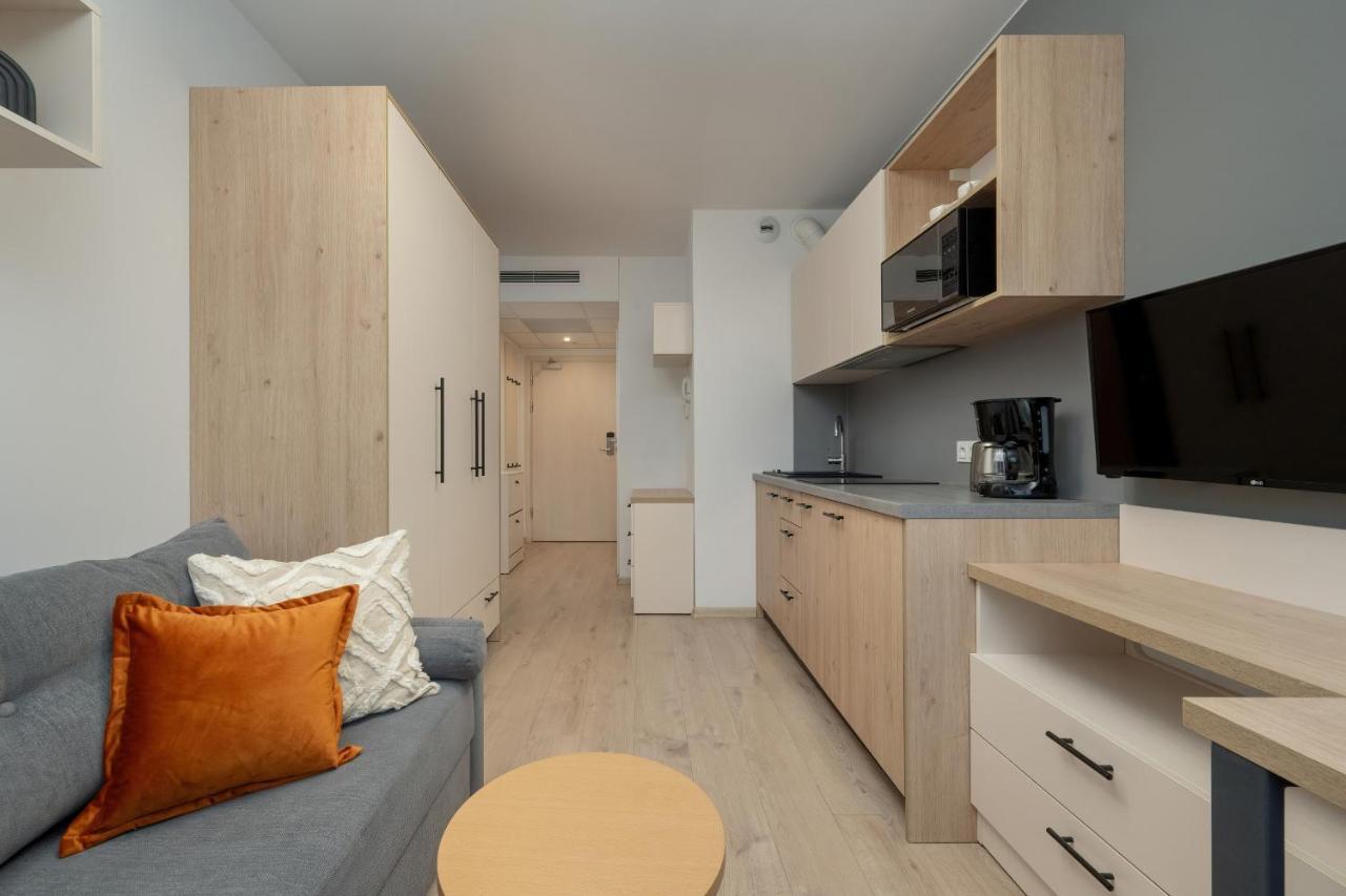 Trendy Studios With Home Office Near Wroclaw Main Station By Noclegi Renters Εξωτερικό φωτογραφία